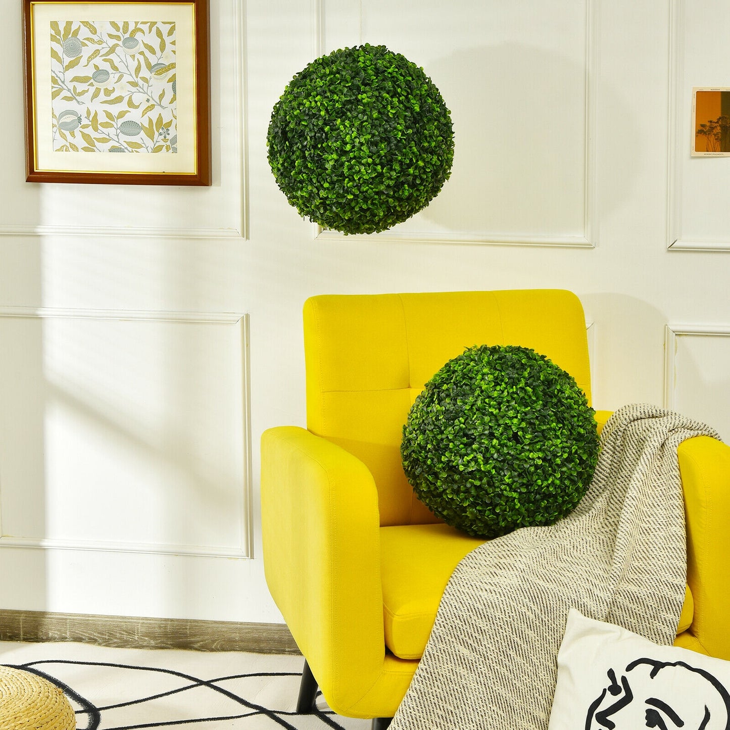 Set of 2 Realistic Artificial Boxwood Topiary Balls for Indoor & Outdoor Decoration