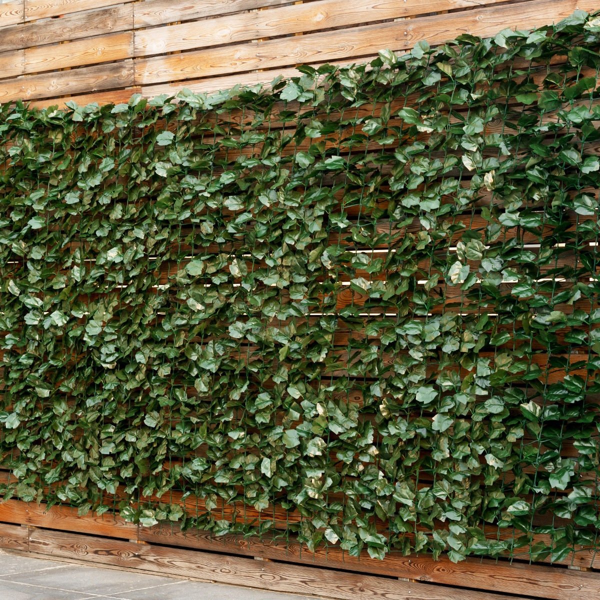 Faux Ivy Privacy Fence Screen – Realistic Greenery for Indoor & Outdoor Use