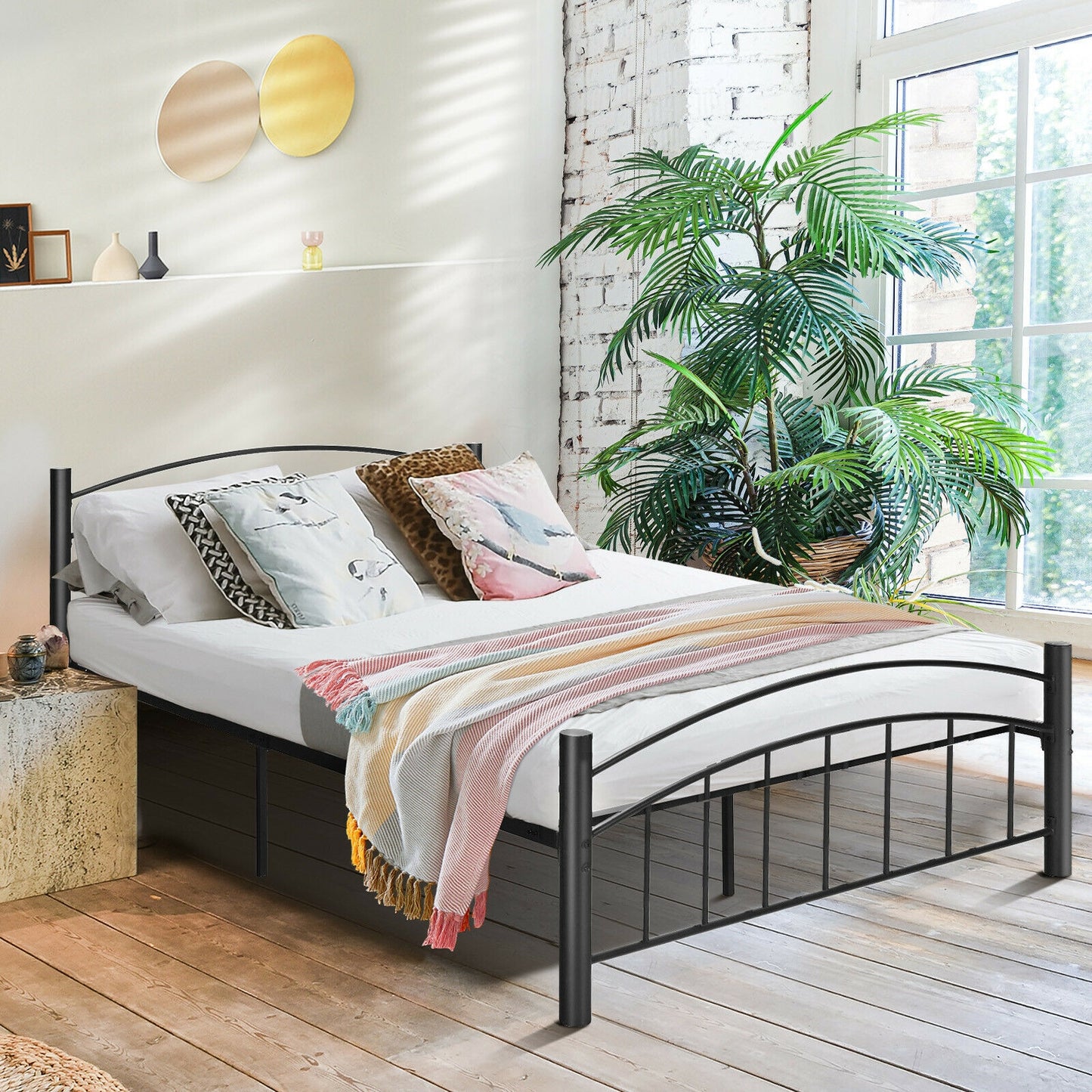 Elegant Platform Bed with Headboard and Footboard – Full Size