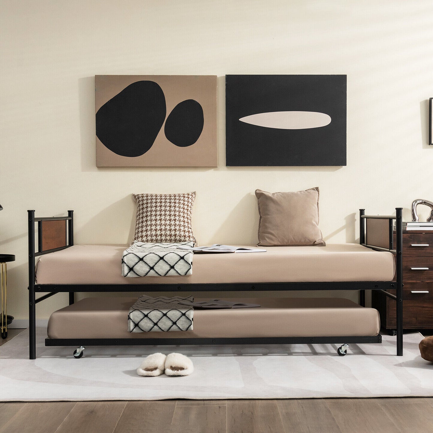 Modern Twin Size Daybed Frame with Pull-Out Trundle for Extra Sleeping Space