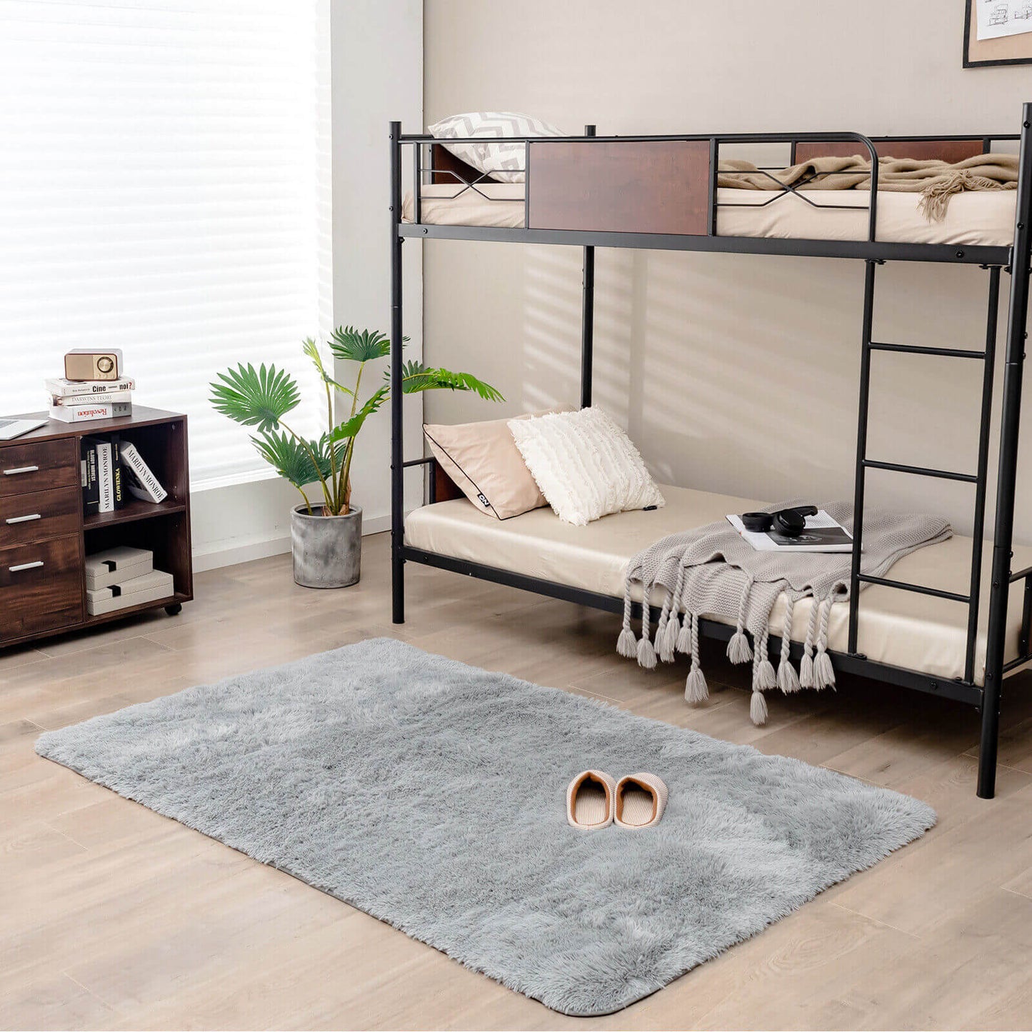 4x6 Feet Soft Shag Rug with Anti-Slip Grip – Light Grey