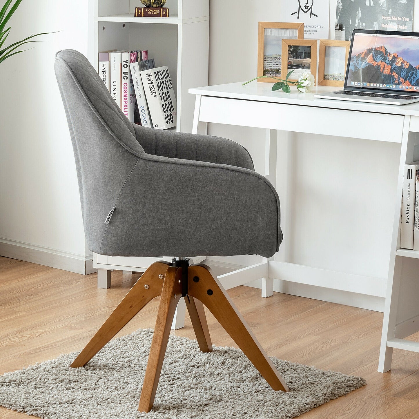 Linen Swivel Accent Armchair with Wooden Legs