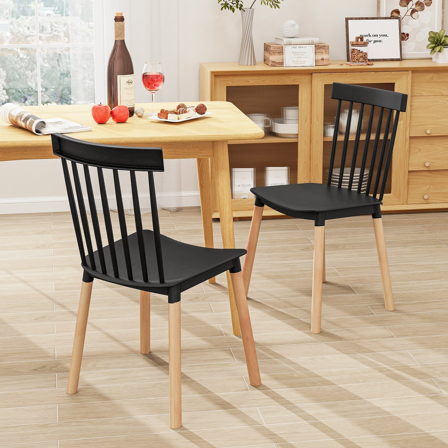 Windsor Dining Chairs with Spindle Backrest and Curved Seat in Black, Set of 4