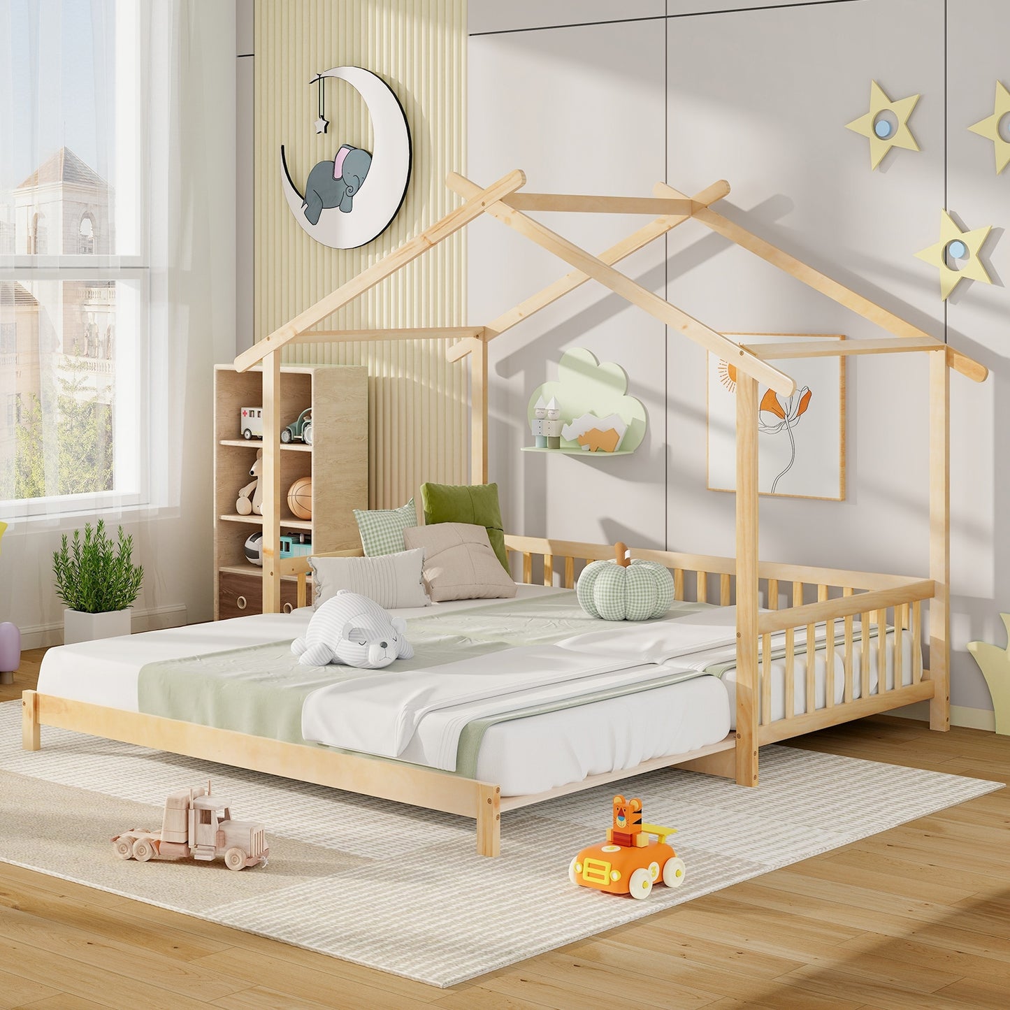 Convertible House-Shaped Twin to King Daybed with Roof and Safety Rails – Natural