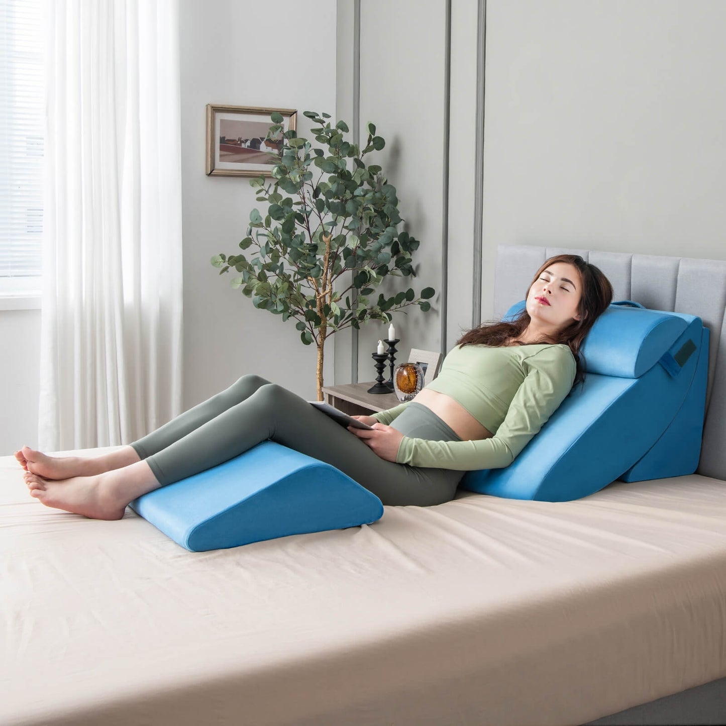 4 Piece Ergonomic Orthopedic Bed Wedge Pillow Set for Neck, Back, and Leg Pain Relief