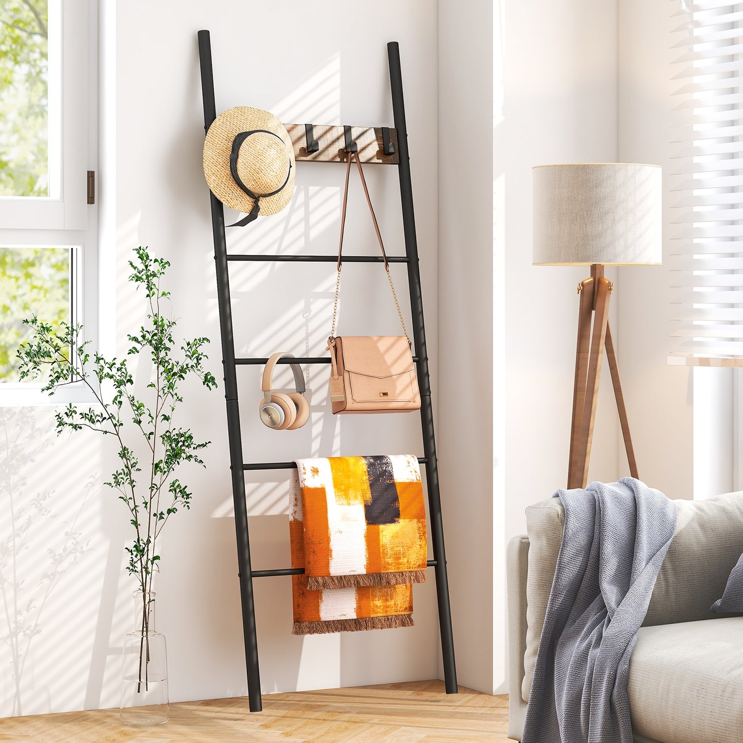 5-Tier Wall-Leaning Blanket Ladder with Removable Hooks and Industrial Design
