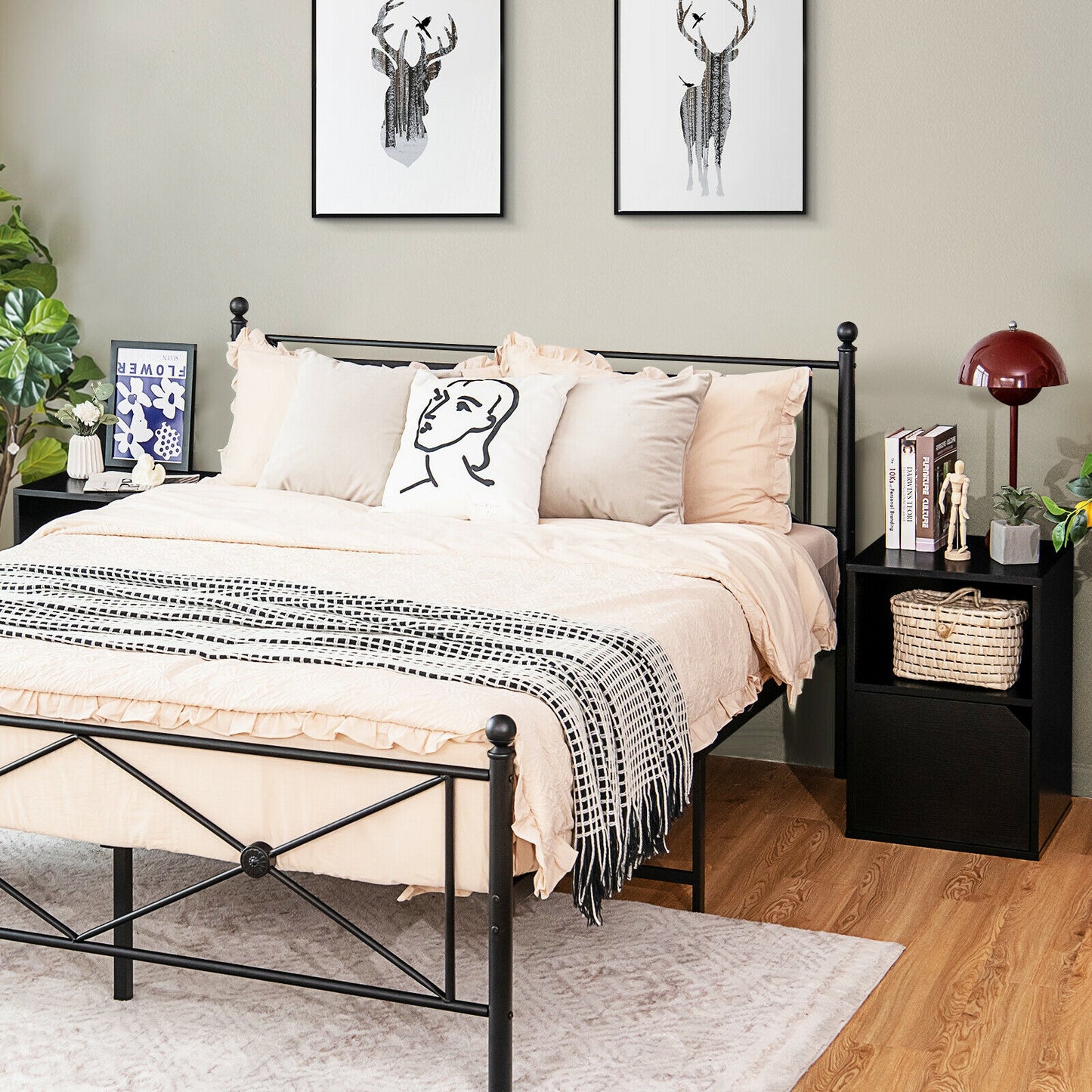 Set of 2 Nightstands with Storage, Modern End Tables for Bedroom or Living Room - Black