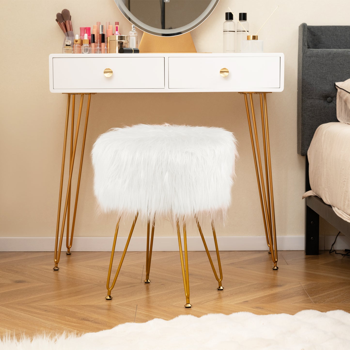 Luxurious Faux Fur Vanity Stool with Gold Metal Legs in White